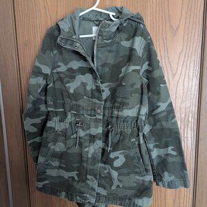 Old Navy Camouflage  Green Cinch Waist Full Zip Snap Hooded Jacket-Girls Ml(8)